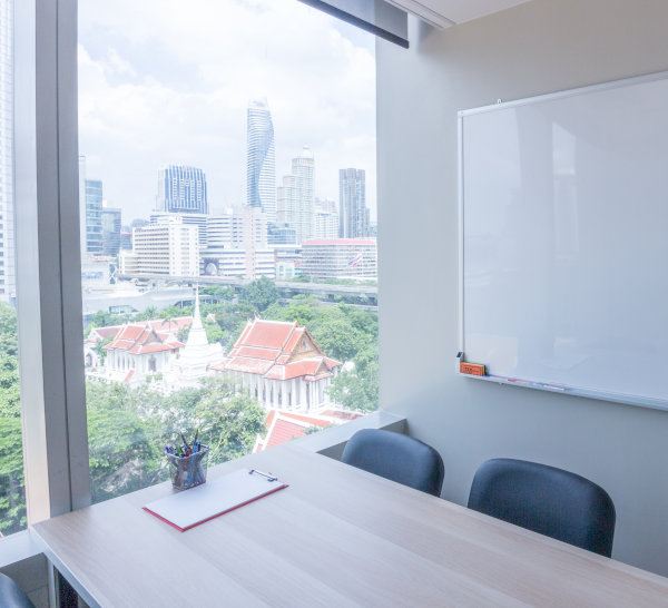 A classroom with a view of Bangkok at Modulo